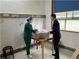 華逸府醫(yī)療系統(tǒng)項(xiàng)目自制甜品溫暖醫(yī)護(hù)職工！